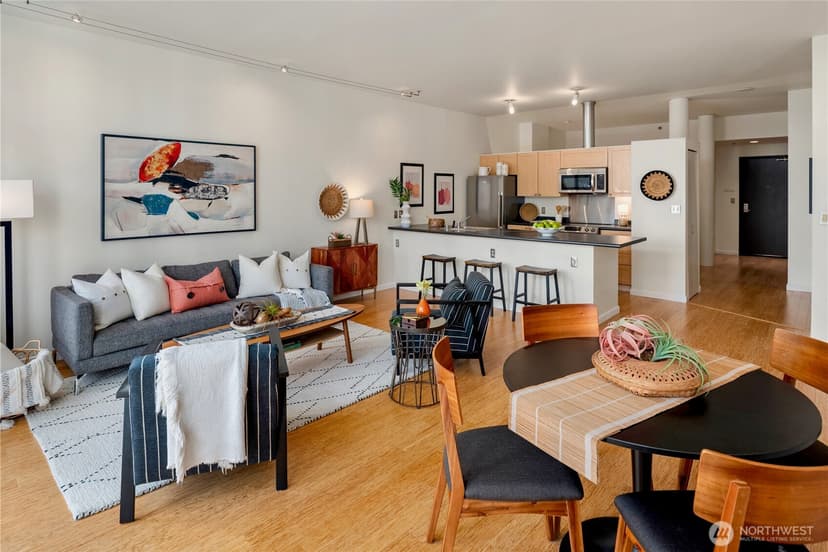 Property photo for 2717 Western Avenue #8014, Seattle photo 10