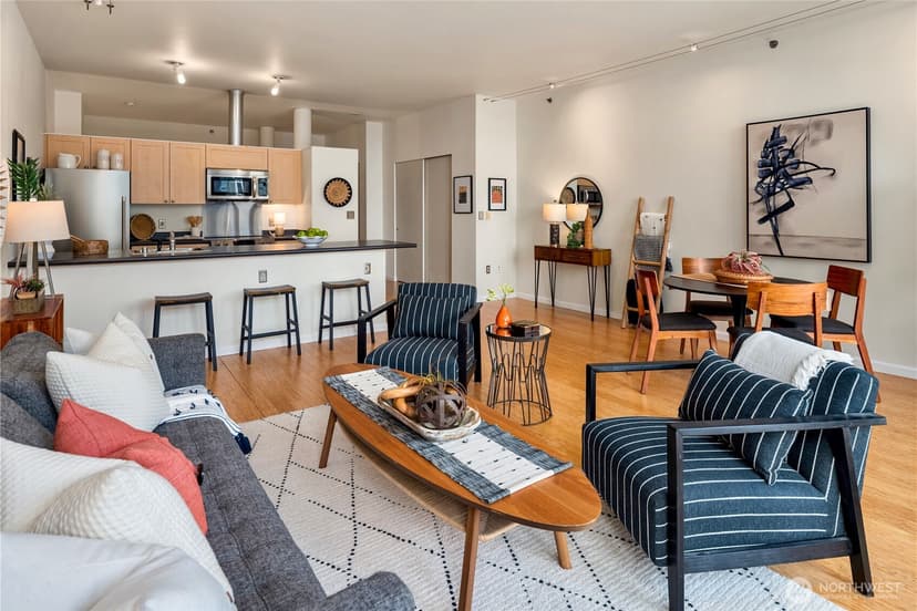 Property photo for 2717 Western Avenue #8014, Seattle photo 9