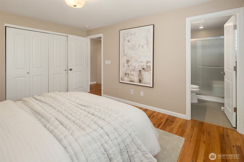 Property photo for 12943 NE 131st Street, Kirkland photo 10