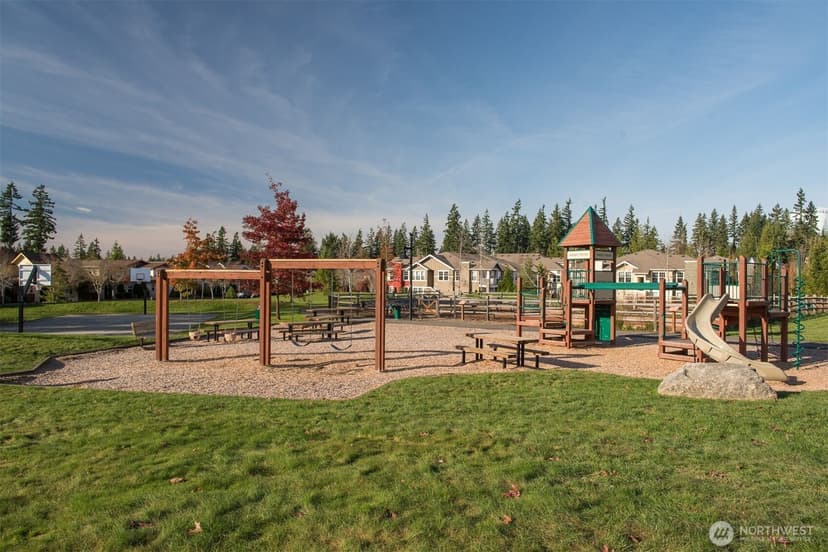 Property photo for 9229 227th Avenue NE, Redmond photo 38