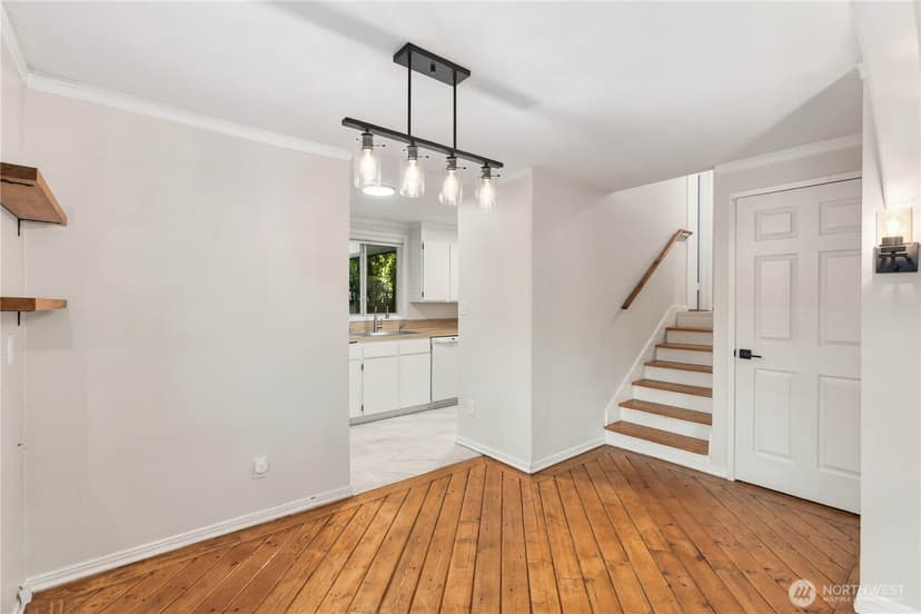 Property photo for 18709 Ballinger Way NE, Lake Forest Park photo 13
