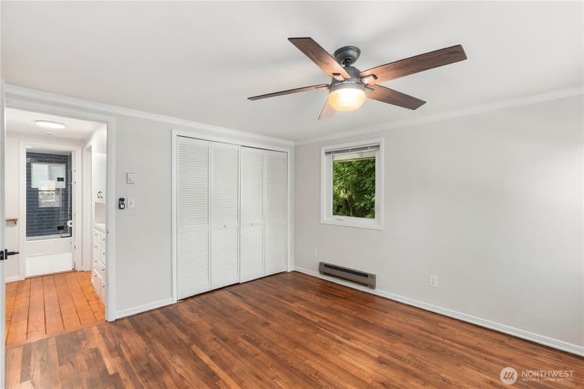 Property photo for 18709 Ballinger Way NE, Lake Forest Park photo 24