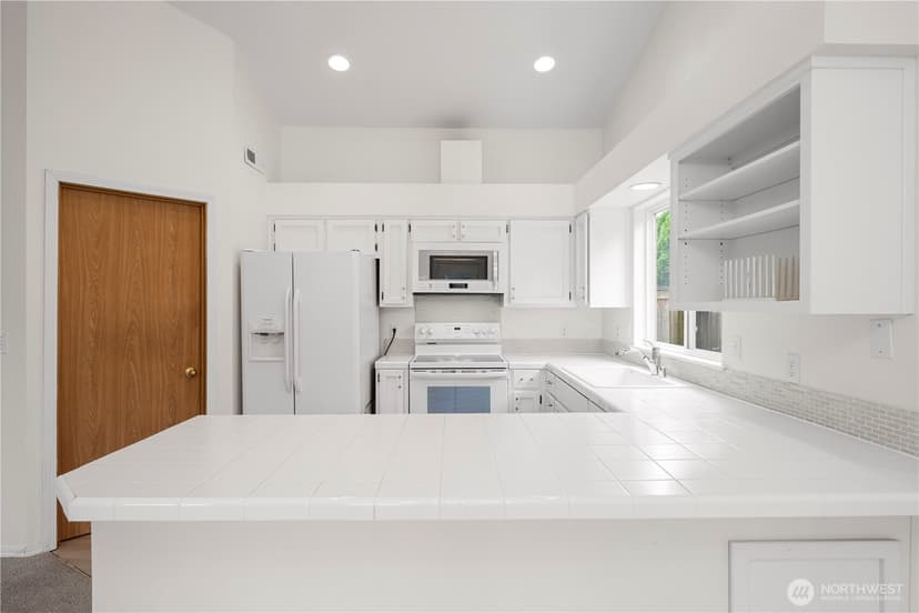 Property photo for 7805 Perregrine Place, Arlington photo 11