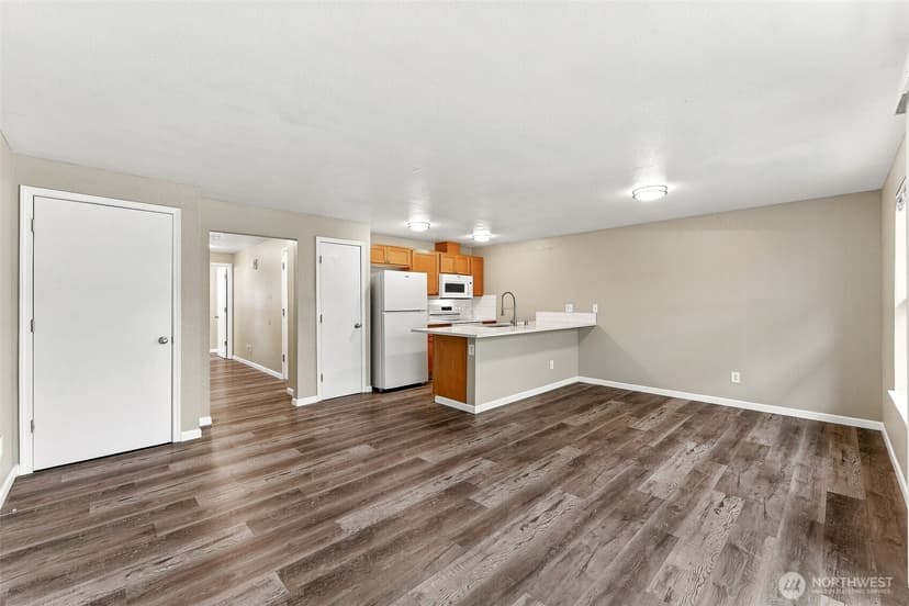 Property photo for 4036 S Warner Street #B, Tacoma photo 7