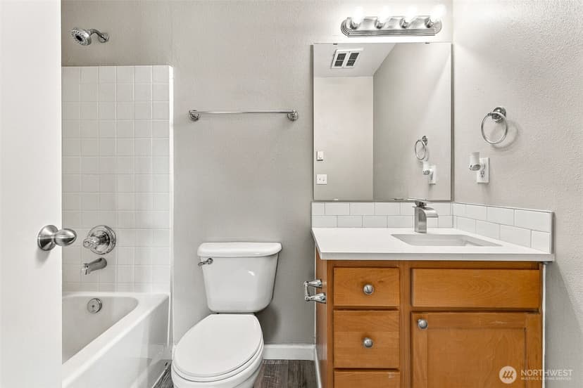Property photo for 4036 S Warner Street #B, Tacoma photo 18