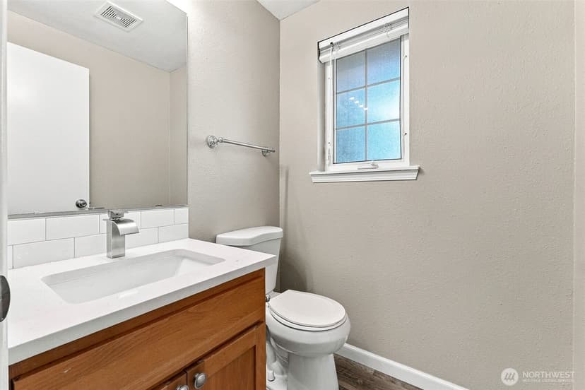 Property photo for 4036 S Warner Street #B, Tacoma photo 4