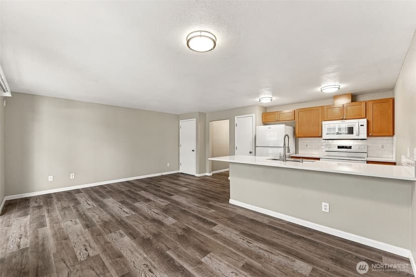 Property photo for 4036 S Warner Street #B, Tacoma photo 8