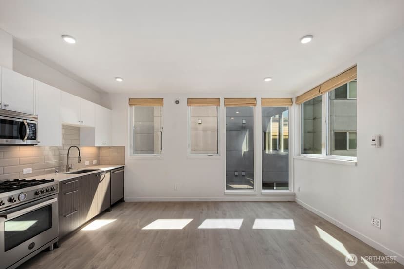 Property photo for 1539 14th Avenue S #B, Seattle photo 6