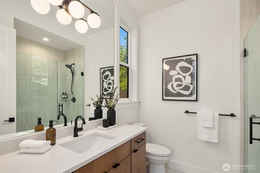 Property photo for 12016 NE 62nd Street, Kirkland photo 13
