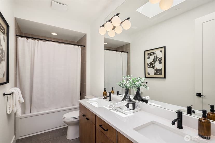 Property photo for 12016 NE 62nd Street, Kirkland photo 27