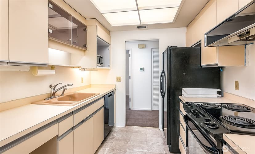 Property photo for 1301 Spring Street #8C, Seattle photo 13