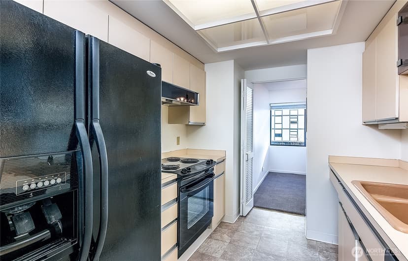 Property photo for 1301 Spring Street #8C, Seattle photo 14