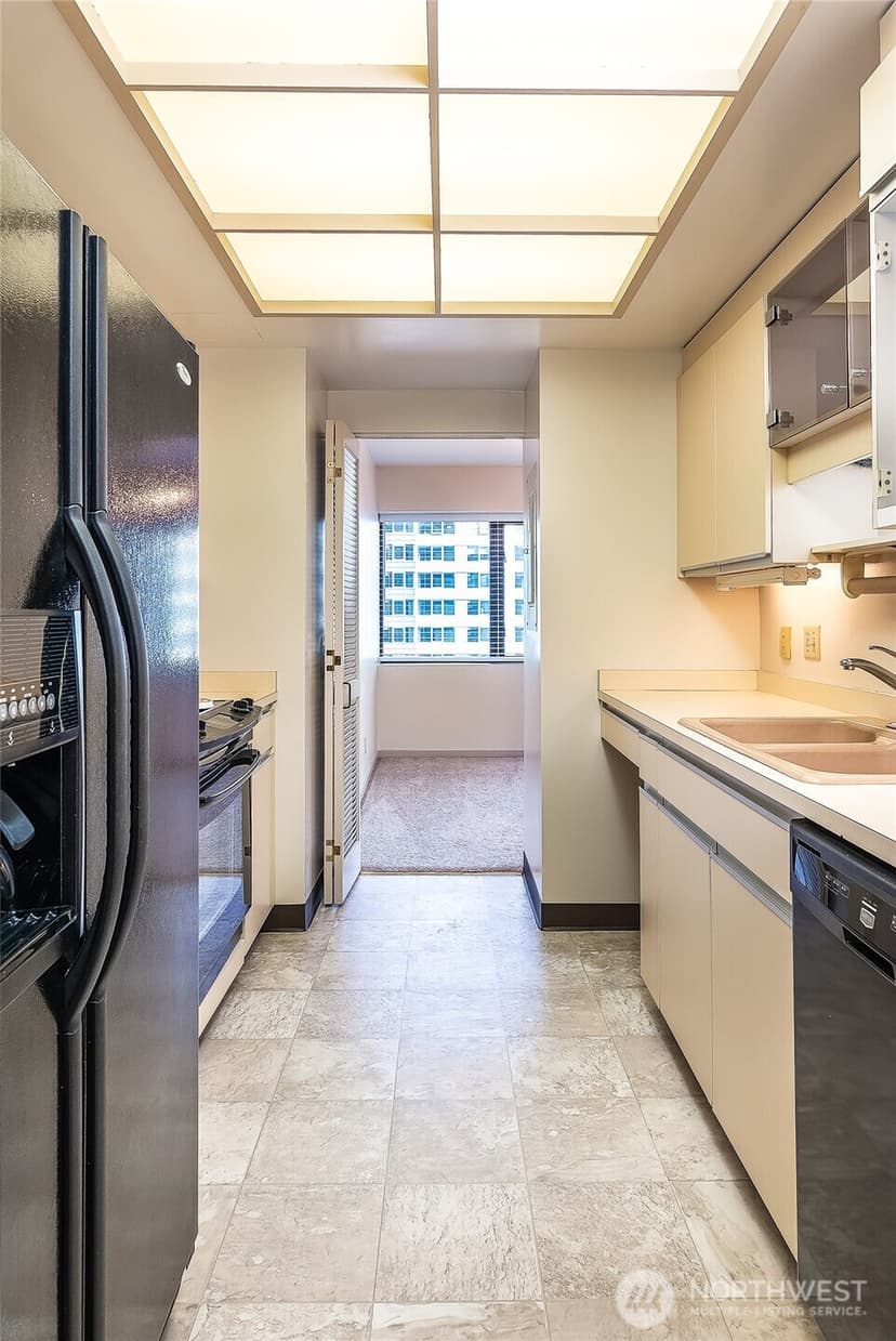 Property photo for 1301 Spring Street #8C, Seattle photo 15
