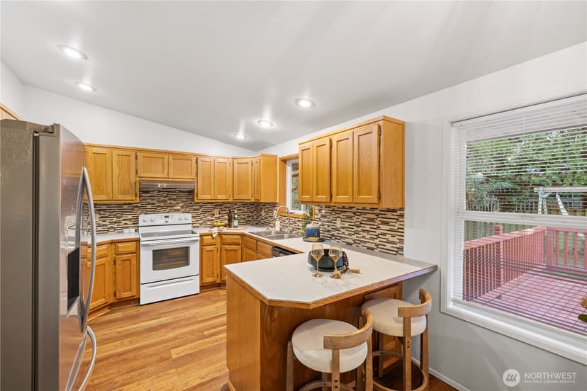 Property photo for 24 74th Street SW, Everett photo 12