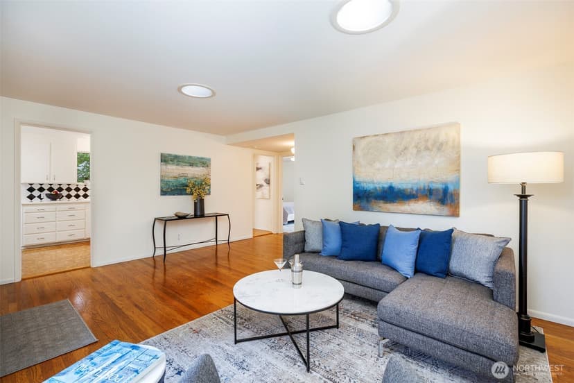 Property photo for 7529 31st Avenue SW, Seattle photo 5