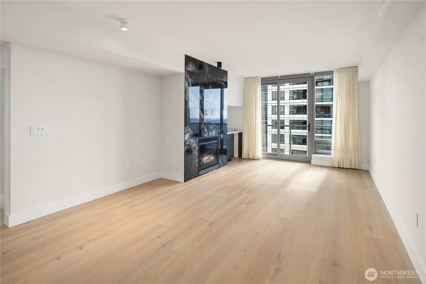 Property photo for 650 Bellevue Way NE #3303, Bellevue photo 4
