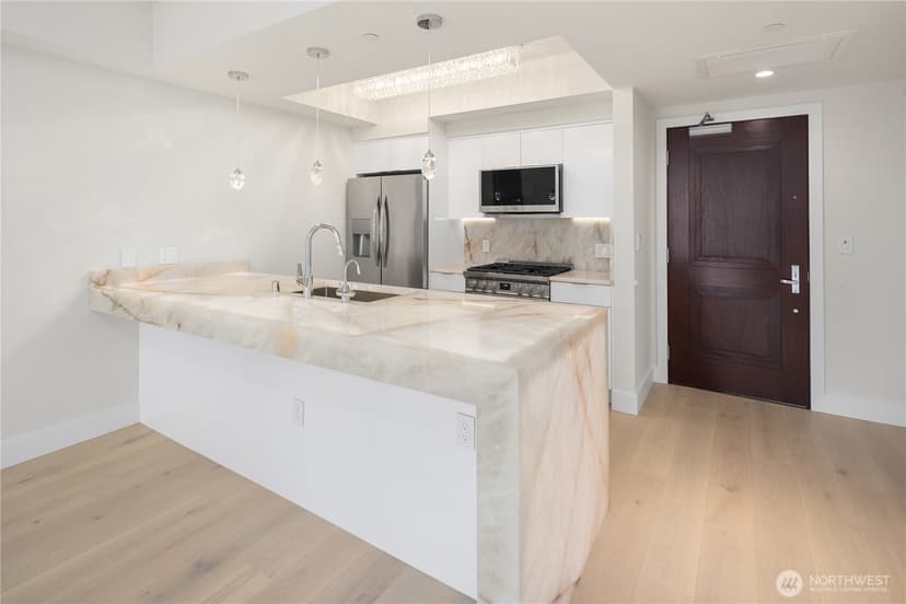 Property photo for 650 Bellevue Way NE #3303, Bellevue photo 10