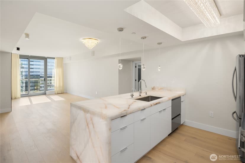 Property photo for 650 Bellevue Way NE #3303, Bellevue photo 12