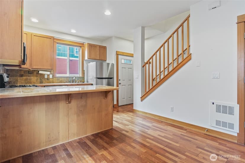 Property photo for 9159 23rd Avenue NE, Seattle photo 8