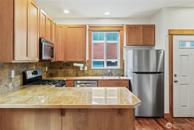 Property photo for 9159 23rd Avenue NE, Seattle photo 5