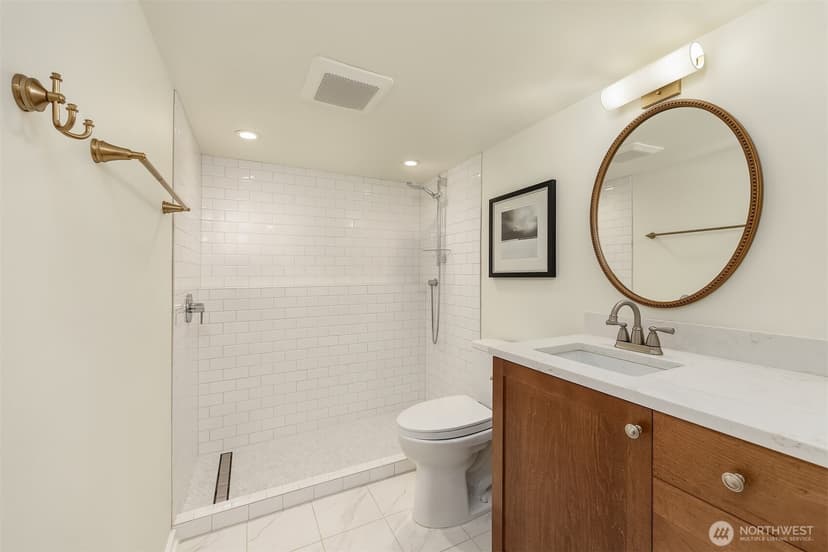 Property photo for 1703 NE 73rd Street, Seattle photo 16