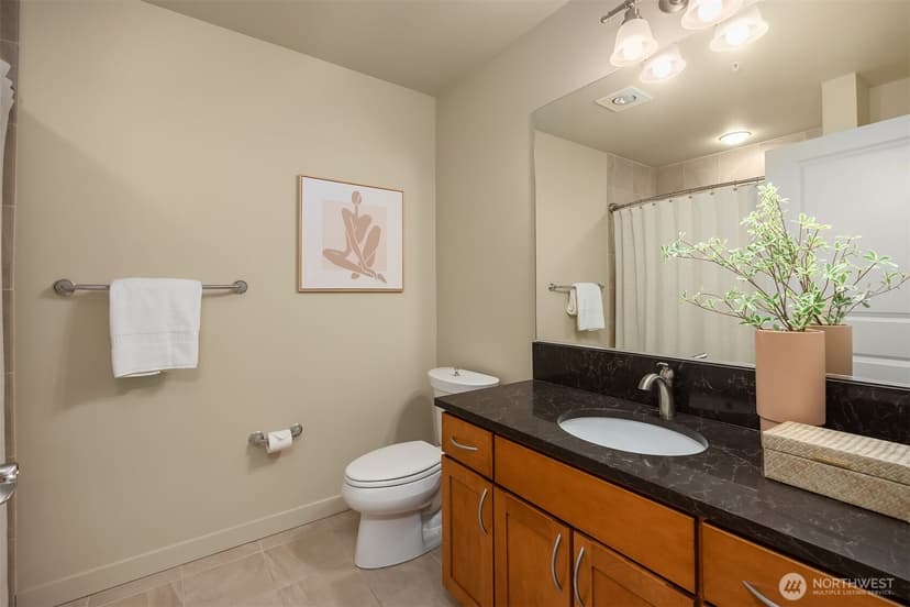 Property photo for 150 102nd Avenue SE #306, Bellevue photo 13