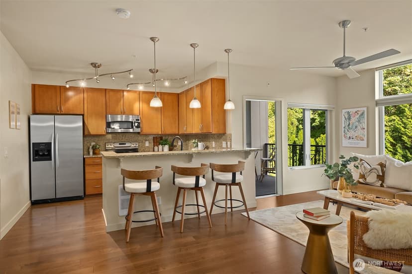 Property photo for 150 102nd Avenue SE #306, Bellevue photo 5