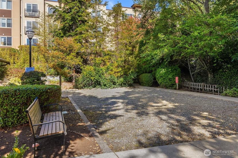 Property photo for 150 102nd Avenue SE #306, Bellevue photo 30