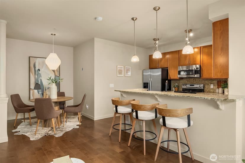 Property photo for 150 102nd Avenue SE #306, Bellevue photo 3