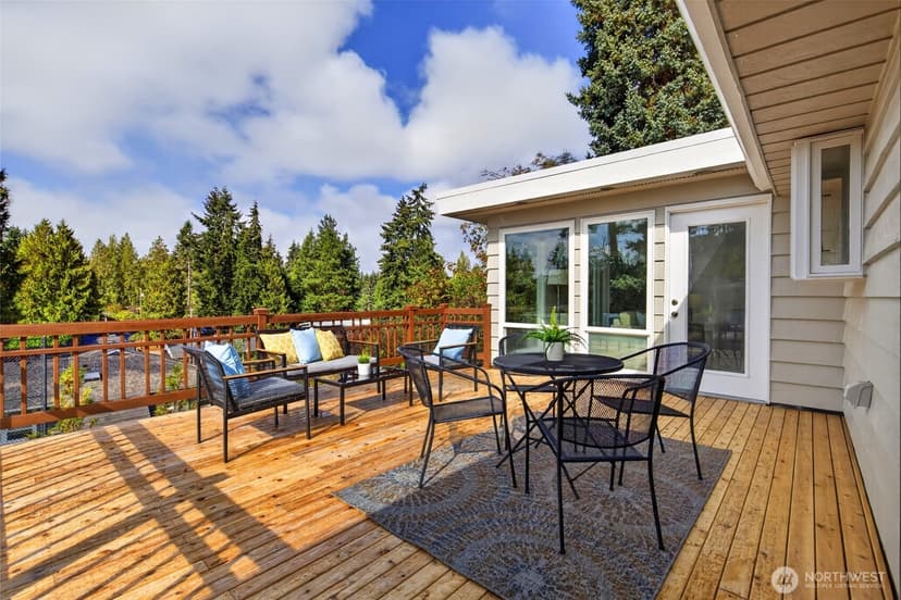 Property photo for 22520 90th Avenue W, Edmonds photo 28