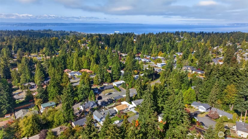 Property photo for 22520 90th Avenue W, Edmonds photo 30