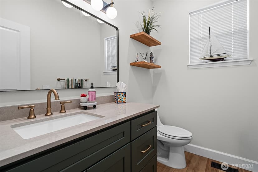 Property photo for 9818 S 220th Place, Kent photo 20