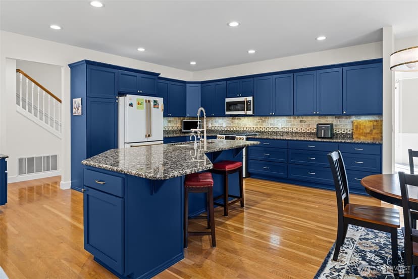 Property photo for 9818 S 220th Place, Kent photo 15