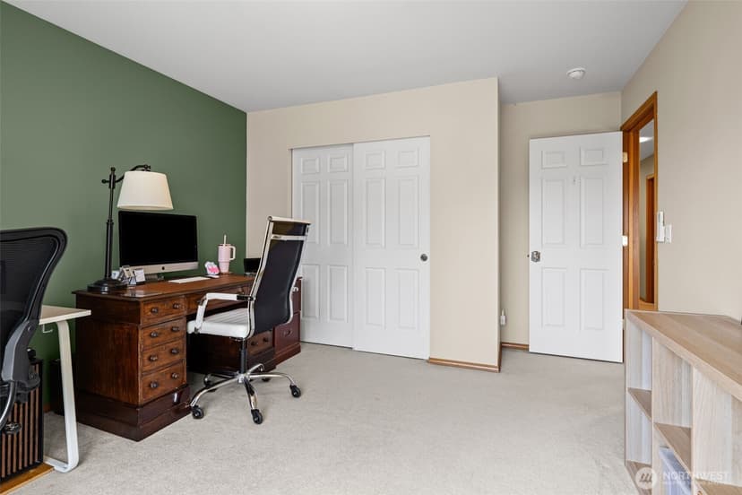Property photo for 9818 S 220th Place, Kent photo 34