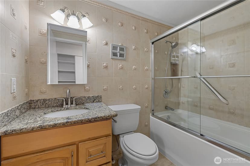 Property photo for 6479 137th Avenue NE #364, Redmond photo 17