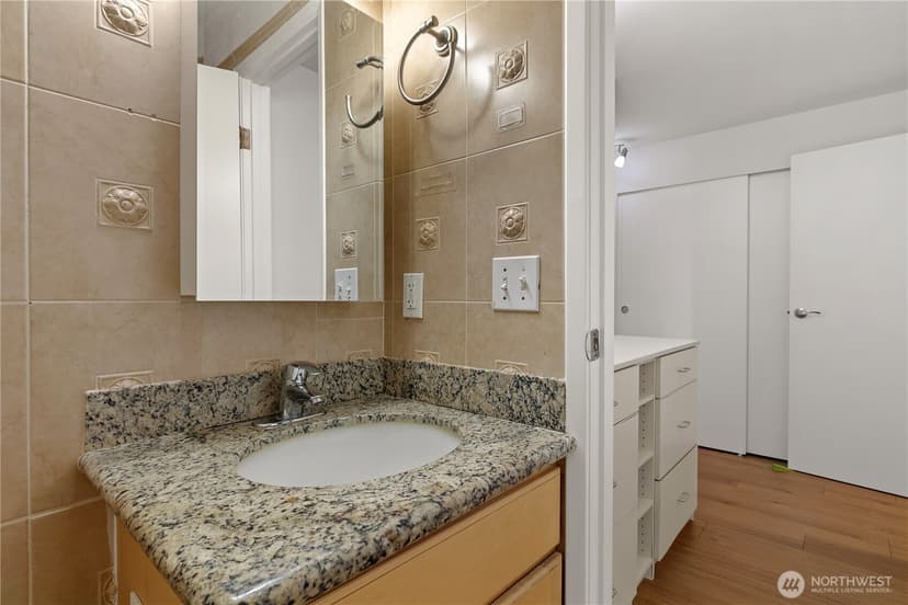 Property photo for 6479 137th Avenue NE #364, Redmond photo 16