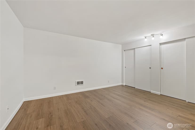 Property photo for 6479 137th Avenue NE #364, Redmond photo 37