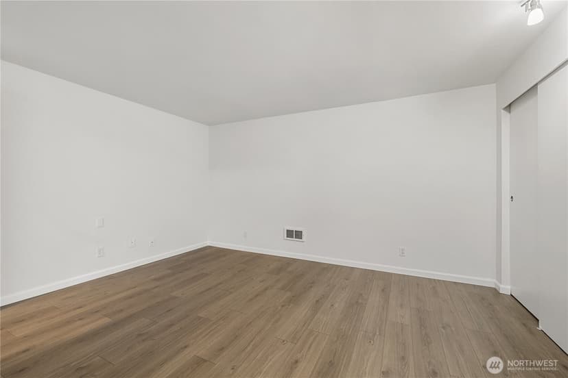 Property photo for 6479 137th Avenue NE #364, Redmond photo 40