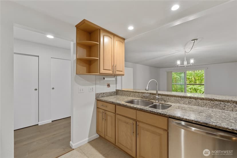 Property photo for 6479 137th Avenue NE #364, Redmond photo 11