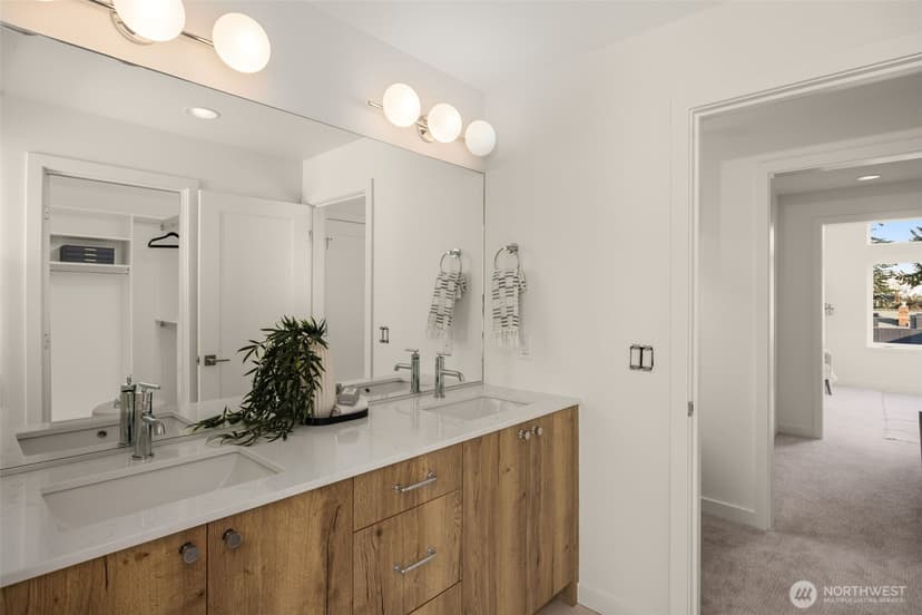 Property photo for 8317 B 12th Avenue NW, Seattle photo 23