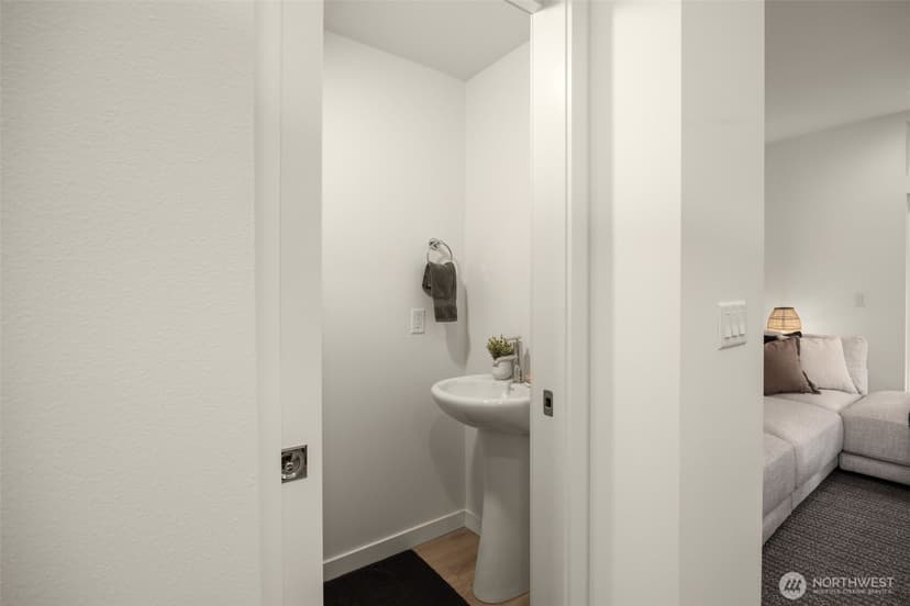 Property photo for 8317 B 12th Avenue NW, Seattle photo 21