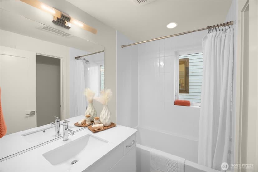 Property photo for 8317 B 12th Avenue NW, Seattle photo 24