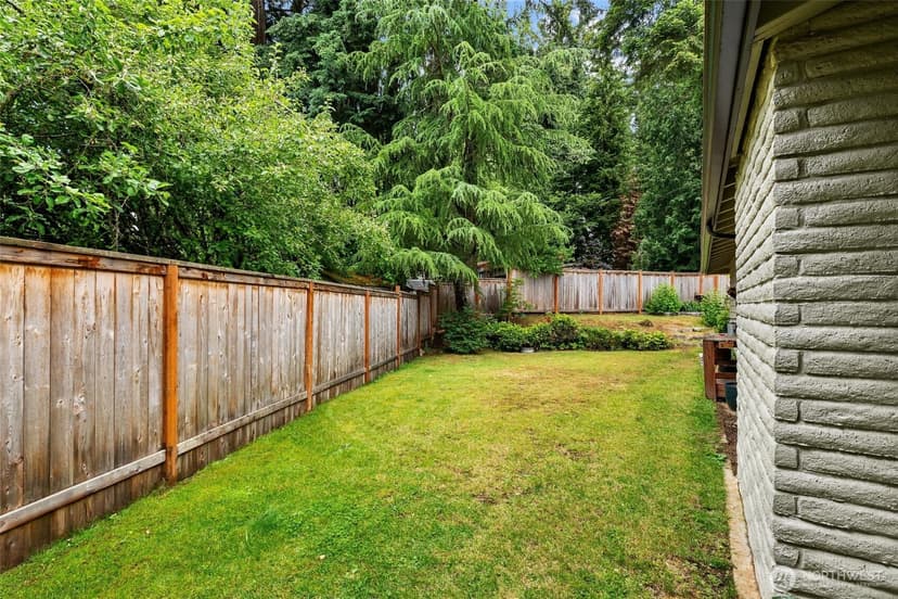 Property photo for 17529 93rd Avenue NE, Bothell photo 36