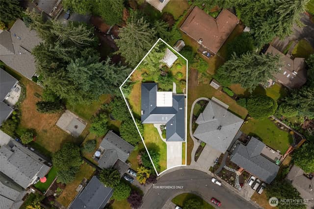 Property photo for 17529 93rd Avenue NE, Bothell photo 5