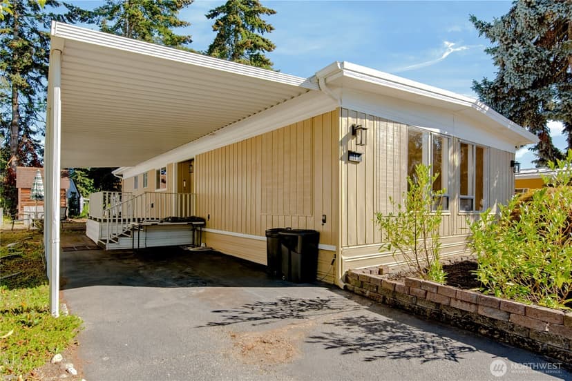 Property photo for 5220 SW 176th Street #18, Lynnwood photo 3