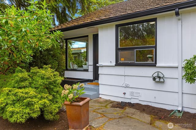 Property photo for 2127 N 193rd Street, Shoreline photo 5