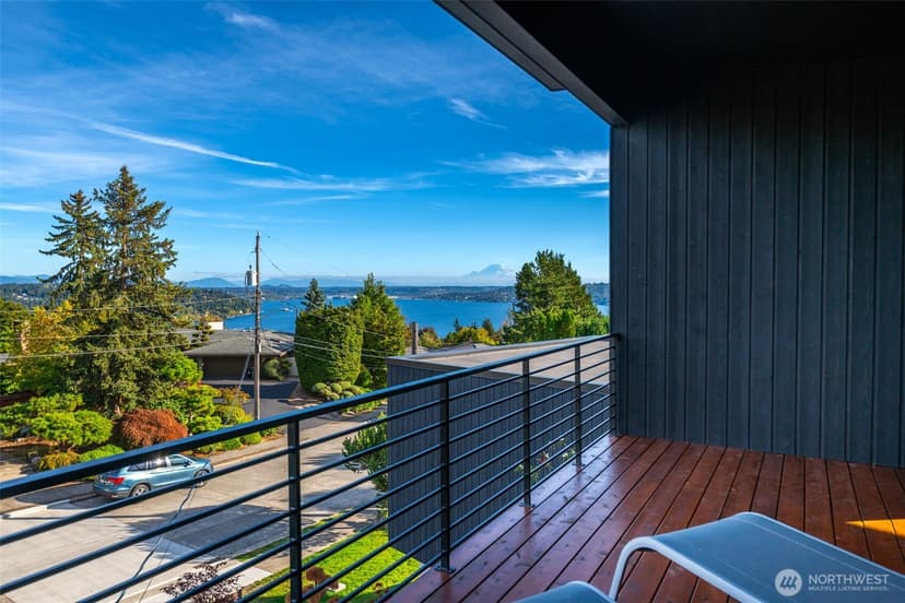 Property photo for 6203 52nd Avenue S, Seattle photo 28