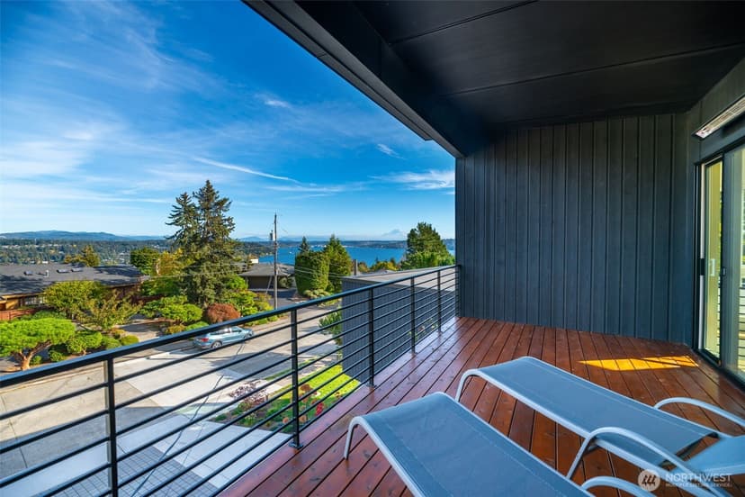 Property photo for 6203 52nd Avenue S, Seattle photo 27
