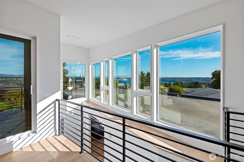 Property photo for 6203 52nd Avenue S, Seattle photo 25