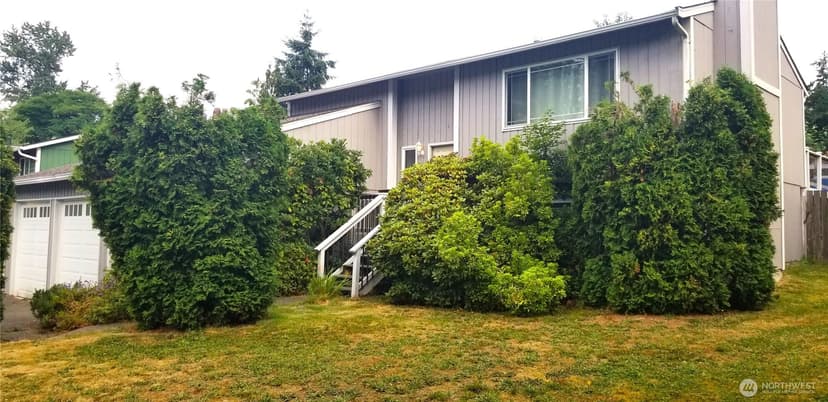 Property photo for 4221 152ND Place SW, Lynnwood photo 2